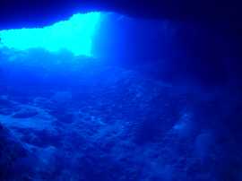 Okinawa Miyakojima Diving Eight Pole Arch